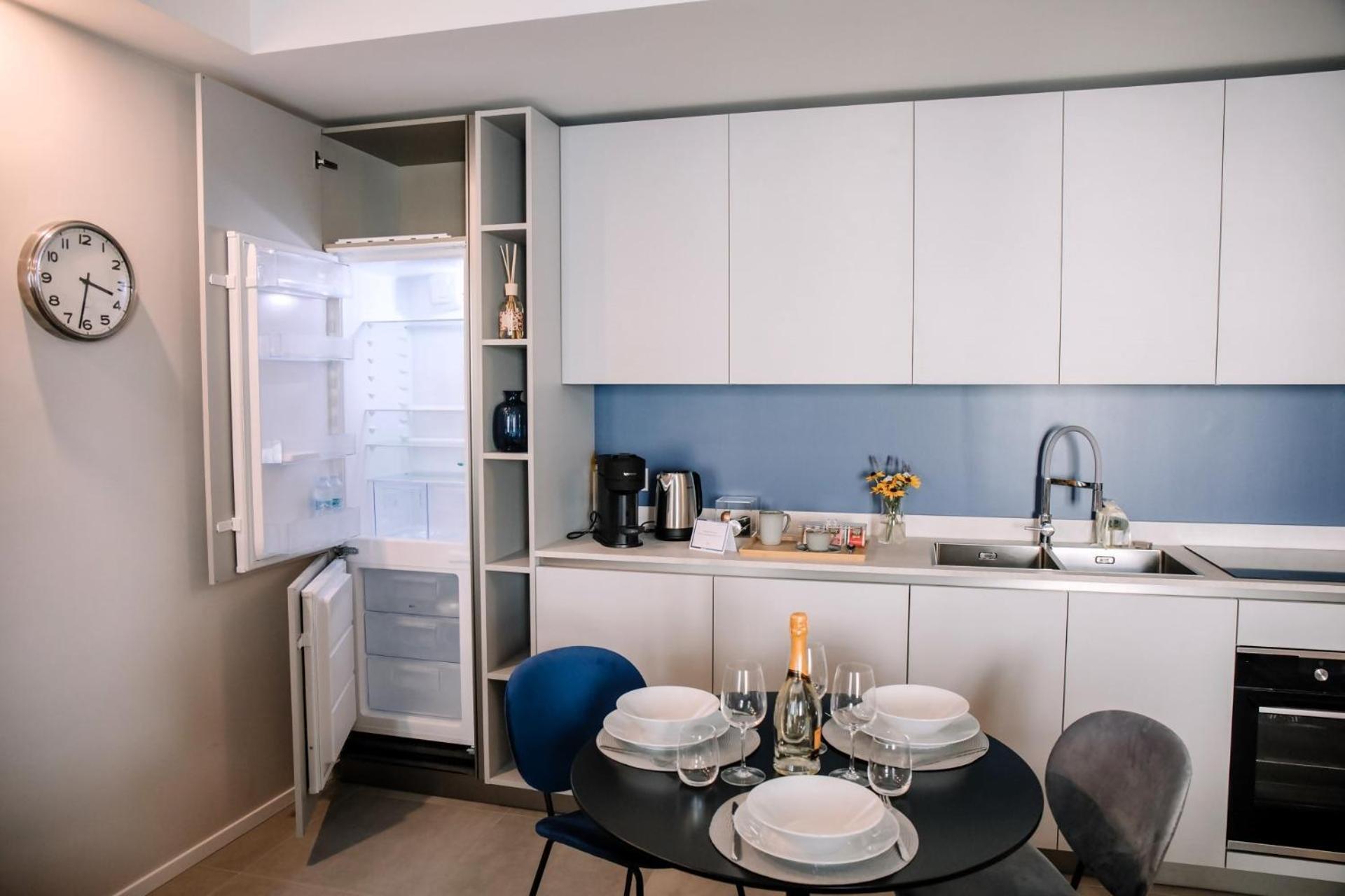 Elegant Beige Apartment - 5 Minutes From The Lake โกโม ภายนอก รูปภาพ