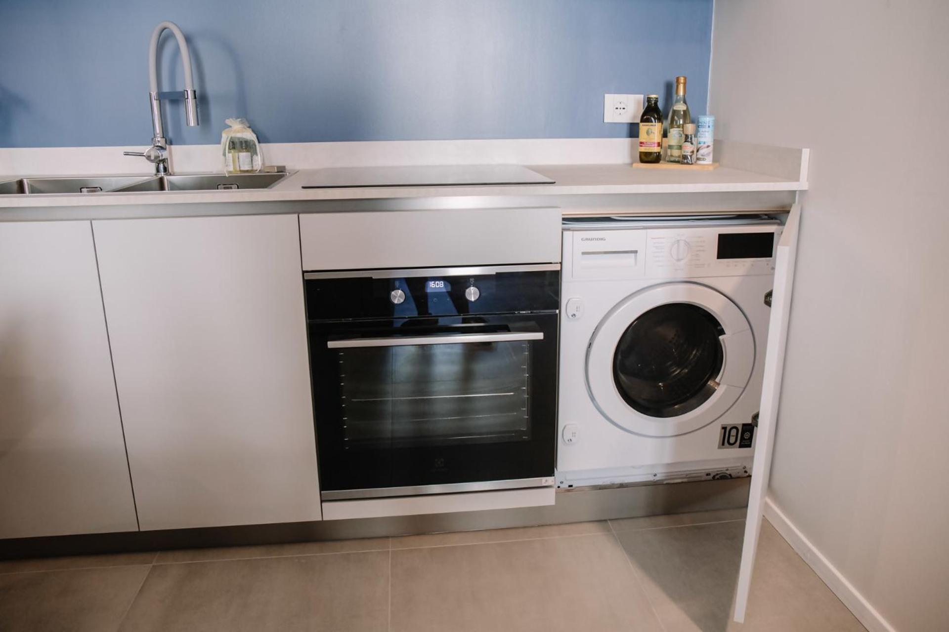 Elegant Beige Apartment - 5 Minutes From The Lake โกโม ภายนอก รูปภาพ